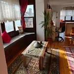 House Апартаменты *
