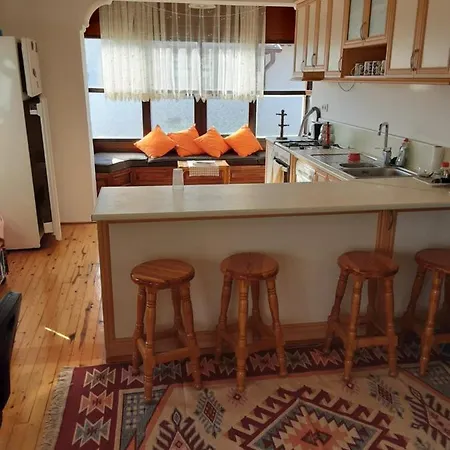 House Apartment *